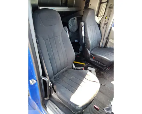 PETERBILT 579 SEAT, FRONT