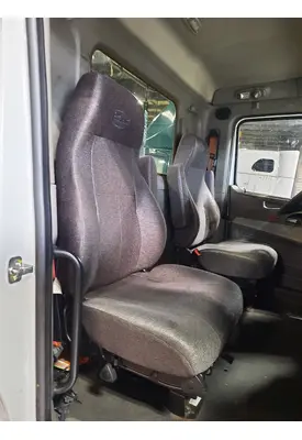 PETERBILT 579 SEAT, FRONT