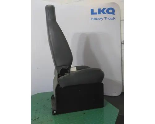 PETERBILT 579 SEAT, FRONT