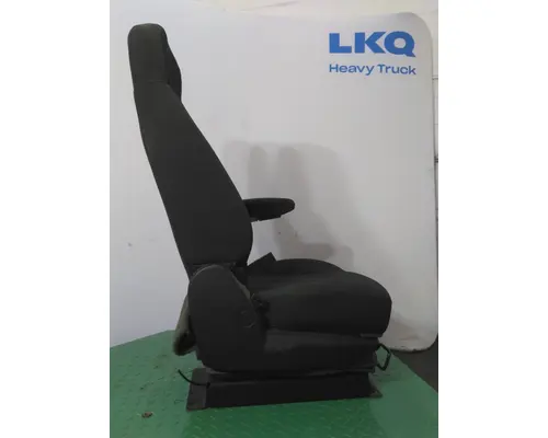 PETERBILT 579 SEAT, FRONT