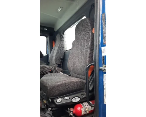 PETERBILT 579 SEAT, FRONT