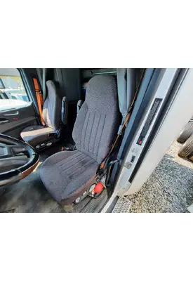 PETERBILT 579 SEAT, FRONT