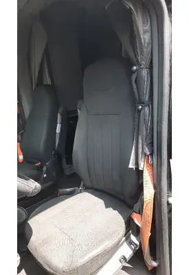 PETERBILT 579 SEAT, FRONT