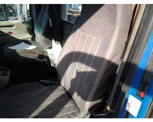 PETERBILT 579 SEAT, FRONT