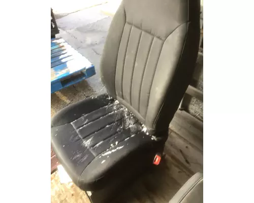 PETERBILT 579 SEAT, FRONT