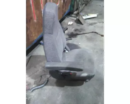 PETERBILT 579 SEAT, FRONT