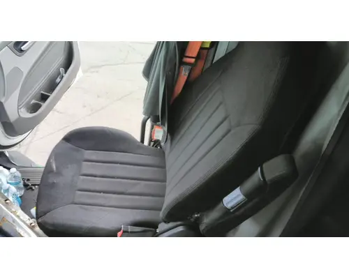PETERBILT 579 SEAT, FRONT