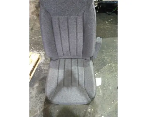 PETERBILT 579 SEAT, FRONT