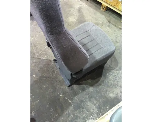 PETERBILT 579 SEAT, FRONT