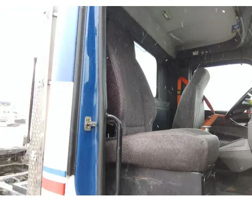 PETERBILT 579 SEAT, FRONT
