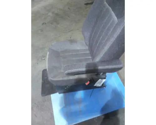 PETERBILT 579 SEAT, FRONT