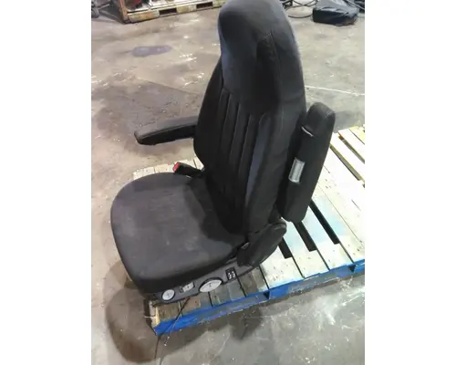 PETERBILT 579 SEAT, FRONT