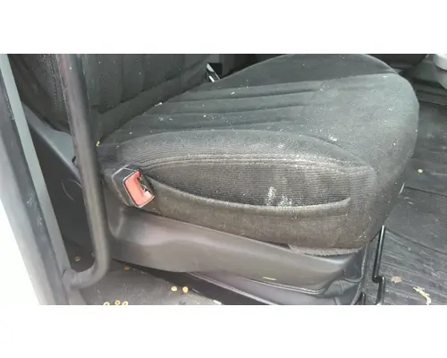 PETERBILT 579 SEAT, FRONT