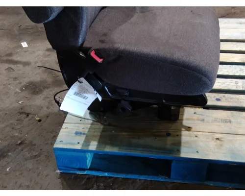 PETERBILT 579 SEAT, FRONT