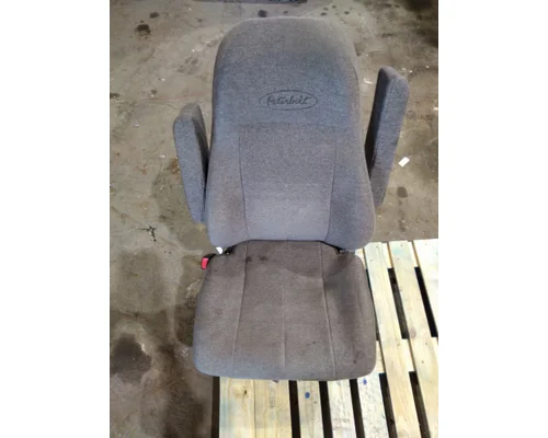 PETERBILT 579 SEAT, FRONT