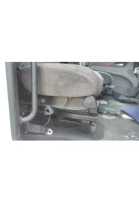 PETERBILT 579 SEAT, FRONT