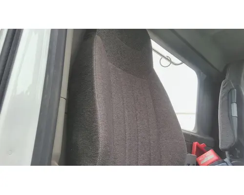PETERBILT 579 SEAT, FRONT