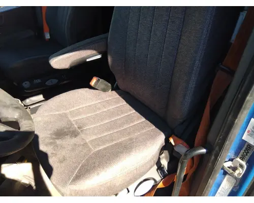 PETERBILT 579 SEAT, FRONT