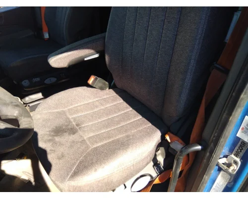 PETERBILT 579 SEAT, FRONT