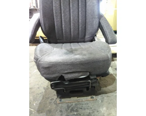 PETERBILT 579 SEAT, FRONT