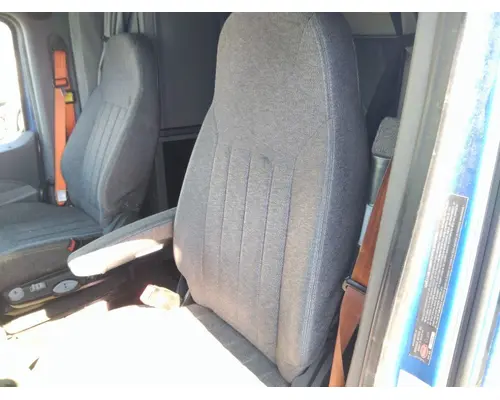 PETERBILT 579 SEAT, FRONT