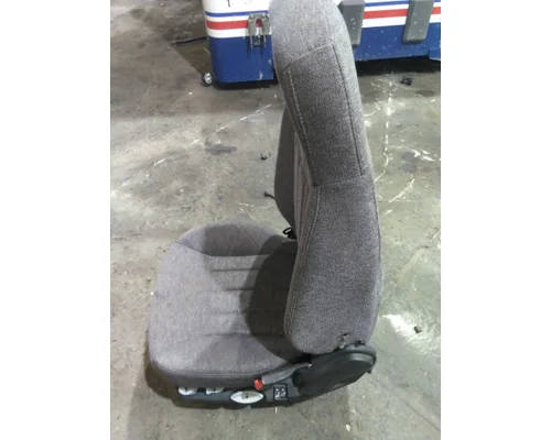 PETERBILT 579 SEAT, FRONT