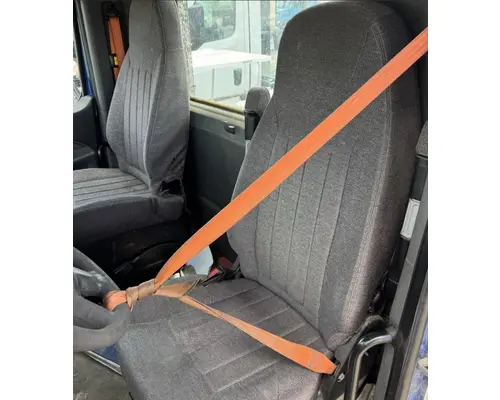PETERBILT 579 SEAT, FRONT