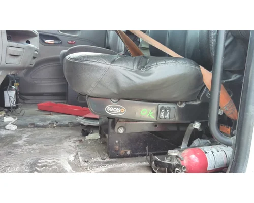 PETERBILT 579 SEAT, FRONT