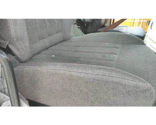 PETERBILT 579 SEAT, FRONT