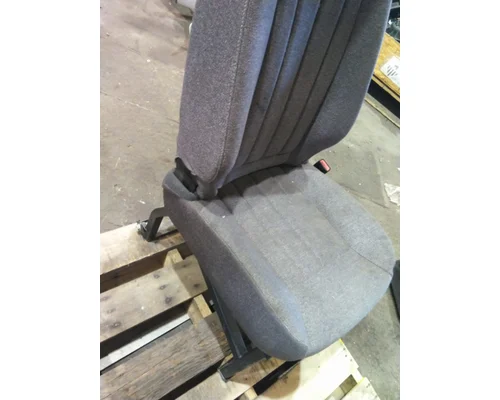 PETERBILT 579 SEAT, FRONT