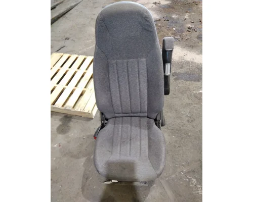 PETERBILT 579 SEAT, FRONT