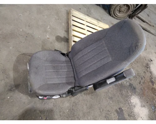 PETERBILT 579 SEAT, FRONT