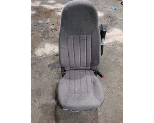 PETERBILT 579 SEAT, FRONT