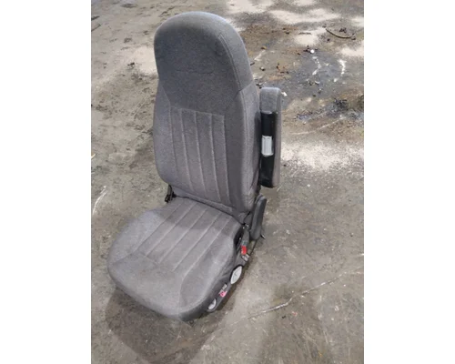 PETERBILT 579 SEAT, FRONT