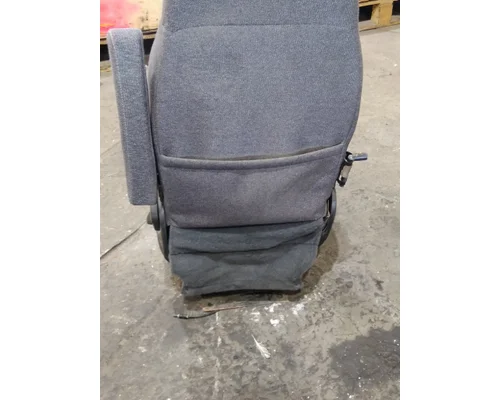 PETERBILT 579 SEAT, FRONT