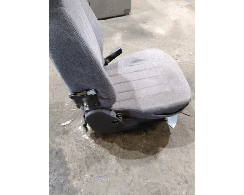 PETERBILT 579 SEAT, FRONT