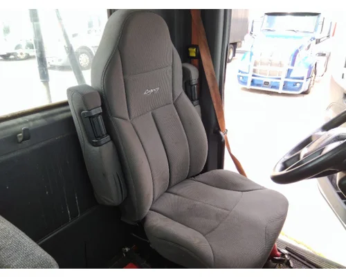 PETERBILT 579 SEAT, FRONT