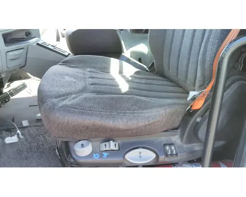 PETERBILT 579 SEAT, FRONT