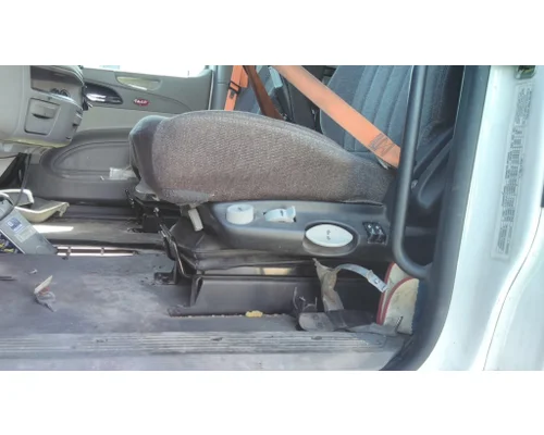 PETERBILT 579 SEAT, FRONT