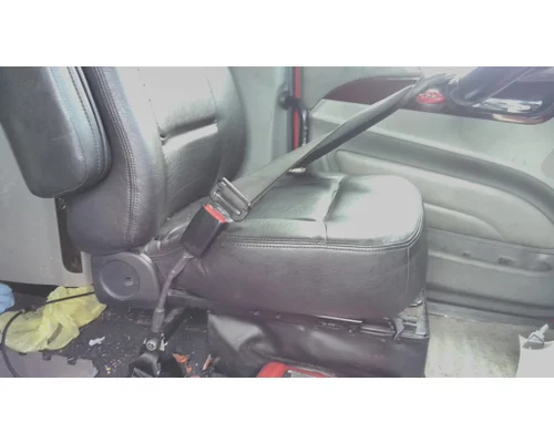 PETERBILT 579 SEAT, FRONT