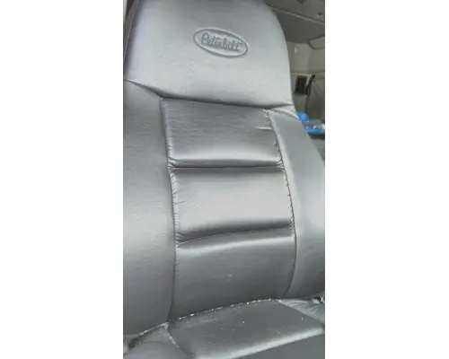 PETERBILT 579 SEAT, FRONT