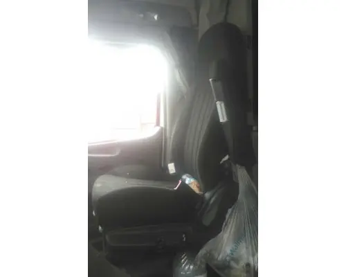 PETERBILT 579 SEAT, FRONT