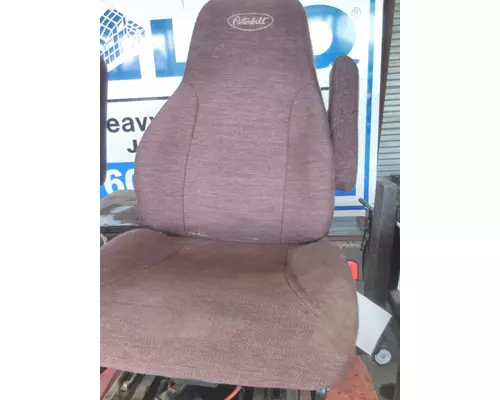 PETERBILT 579 SEAT, FRONT