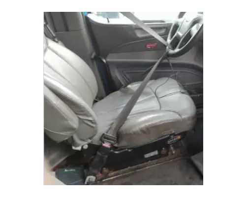 PETERBILT 579 SEAT, FRONT