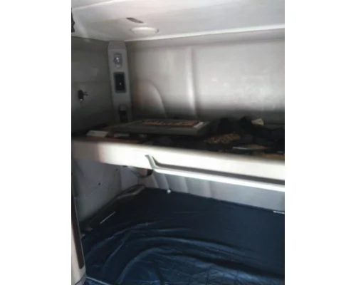 PETERBILT 579 SLEEPER BUNK