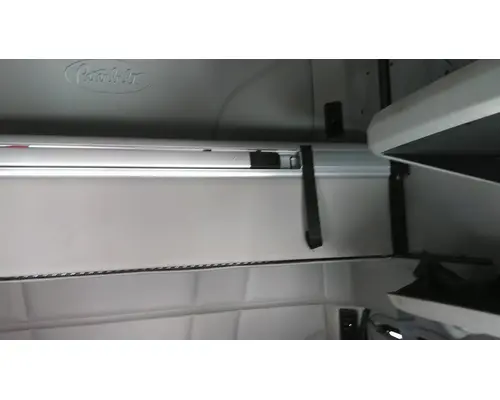PETERBILT 579 SLEEPER BUNK