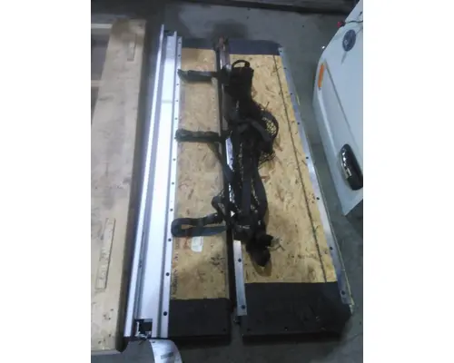 PETERBILT 579 SLEEPER BUNK