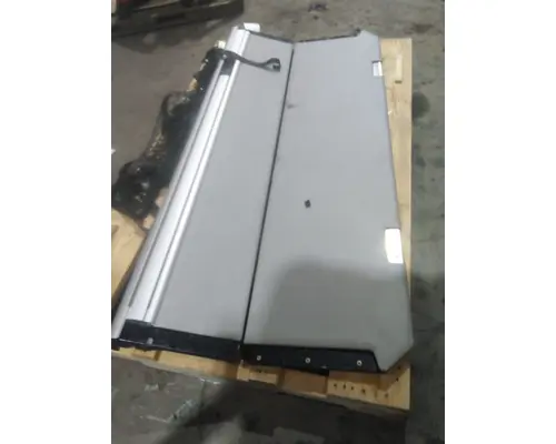 PETERBILT 579 SLEEPER BUNK