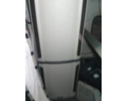 PETERBILT 579 SLEEPER CLOSET