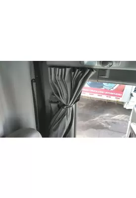 PETERBILT 579 SLEEPER CURTAIN